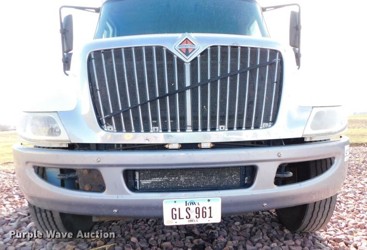 image for item DJ5853 2013 International DuraStar 4300M7  box truck