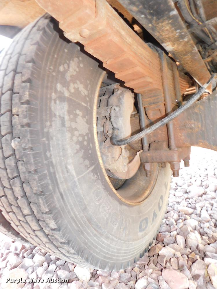 image for item DJ5853 2013 International DuraStar 4300M7  box truck