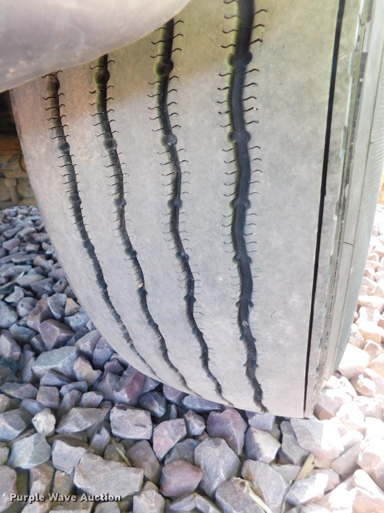 image for item DJ5853 2013 International DuraStar 4300M7  box truck