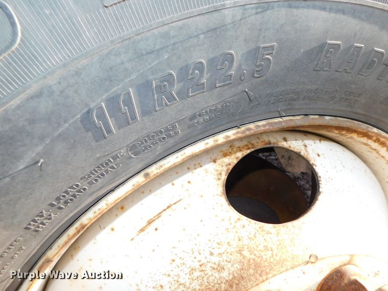 image for item DJ5853 2013 International DuraStar 4300M7  box truck