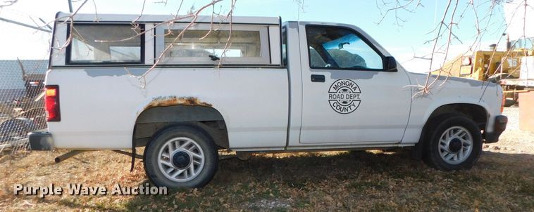 image for item DJ5856 1992 Dodge Dakota Sport  pickup truck