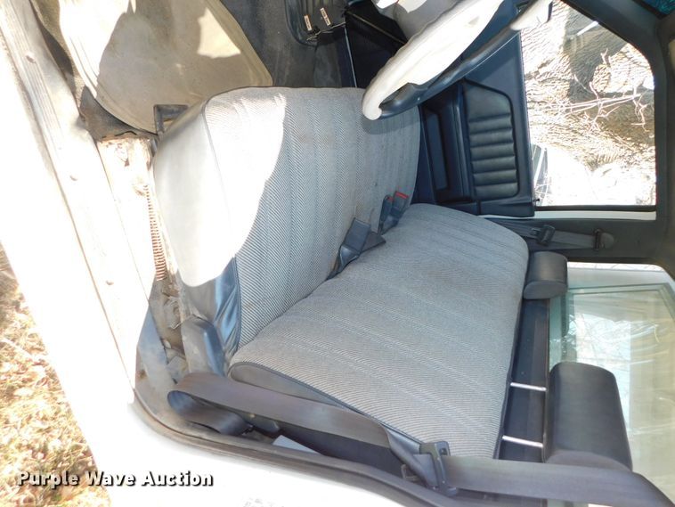 image for item DJ5856 1992 Dodge Dakota Sport  pickup truck