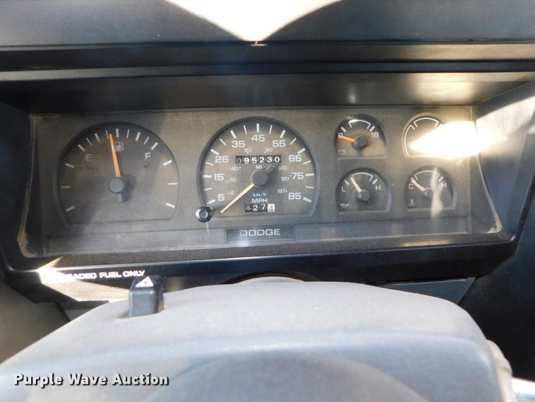 image for item DJ5856 1992 Dodge Dakota Sport  pickup truck