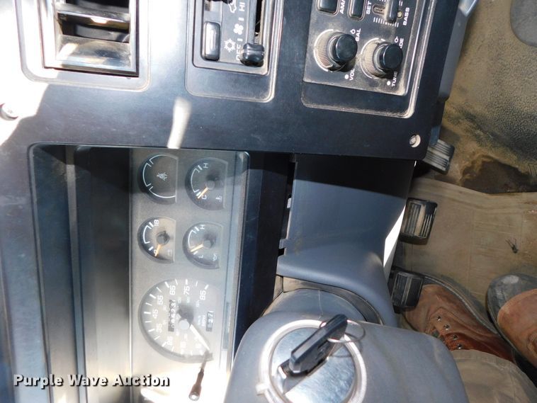 image for item DJ5856 1992 Dodge Dakota Sport  pickup truck