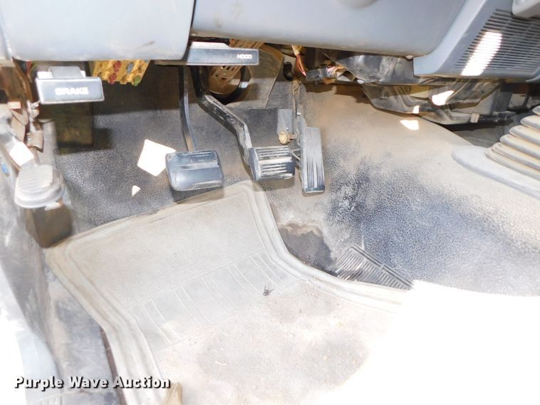 image for item DJ5856 1992 Dodge Dakota Sport  pickup truck