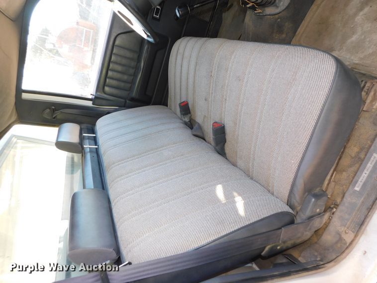 image for item DJ5856 1992 Dodge Dakota Sport  pickup truck