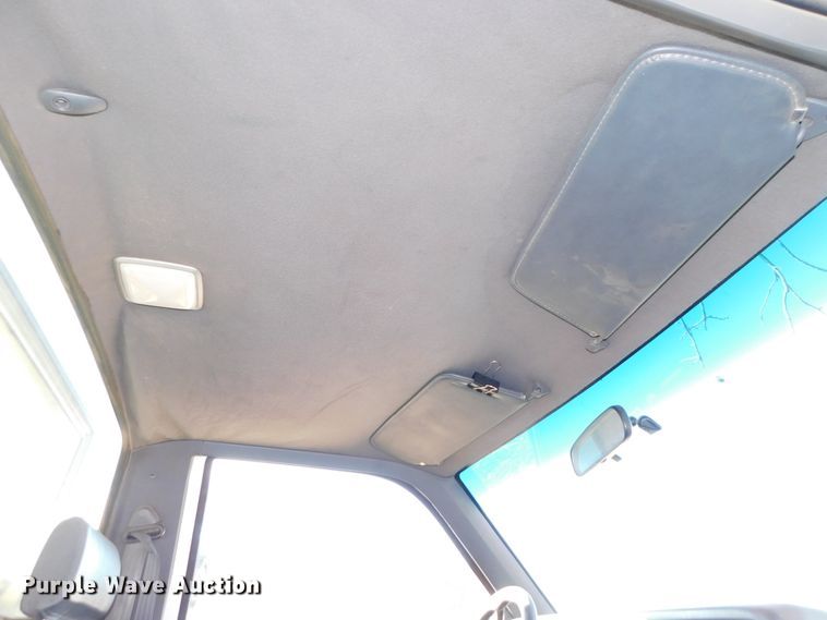 image for item DJ5856 1992 Dodge Dakota Sport  pickup truck