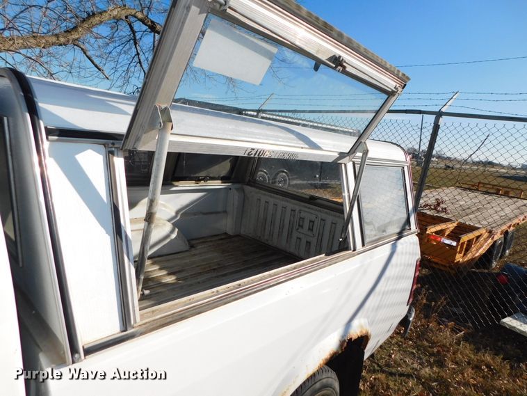 image for item DJ5856 1992 Dodge Dakota Sport  pickup truck