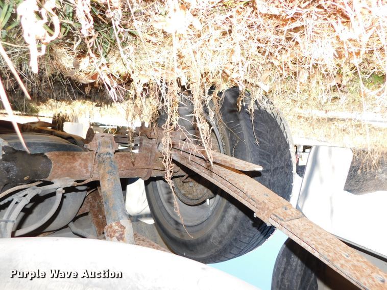 image for item DJ5856 1992 Dodge Dakota Sport  pickup truck