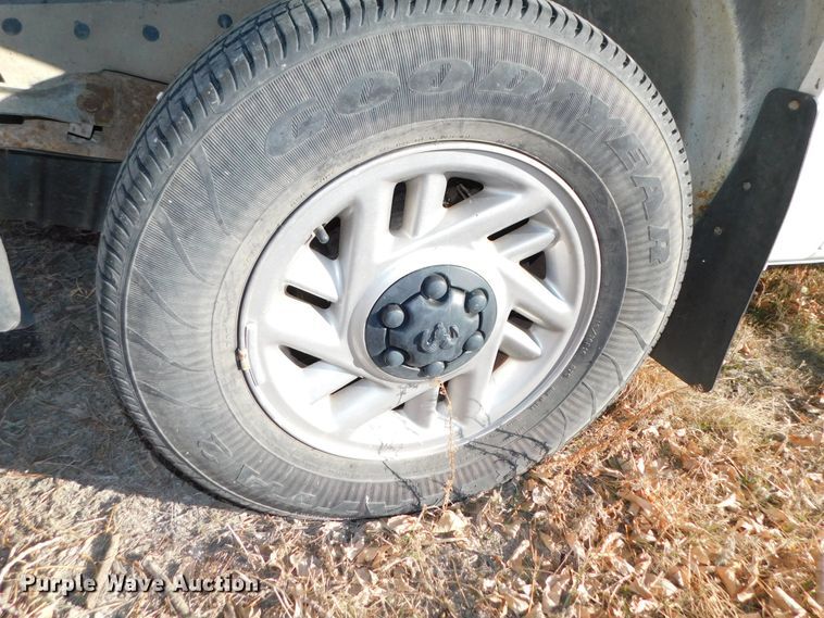 image for item DJ5856 1992 Dodge Dakota Sport  pickup truck