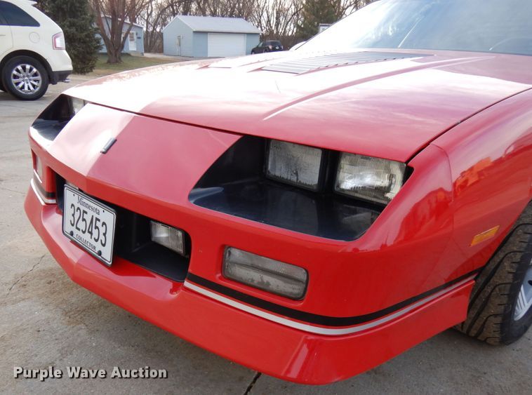 image for item DJ6063 1989 Chevrolet Camaro IROC-Z