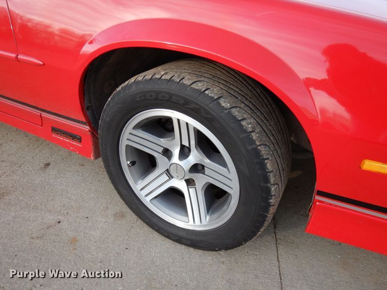 image for item DJ6063 1989 Chevrolet Camaro IROC-Z