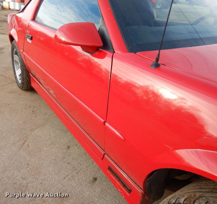 image for item DJ6063 1989 Chevrolet Camaro IROC-Z