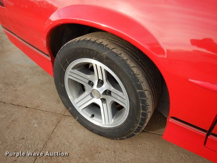 image for item DJ6063 1989 Chevrolet Camaro IROC-Z