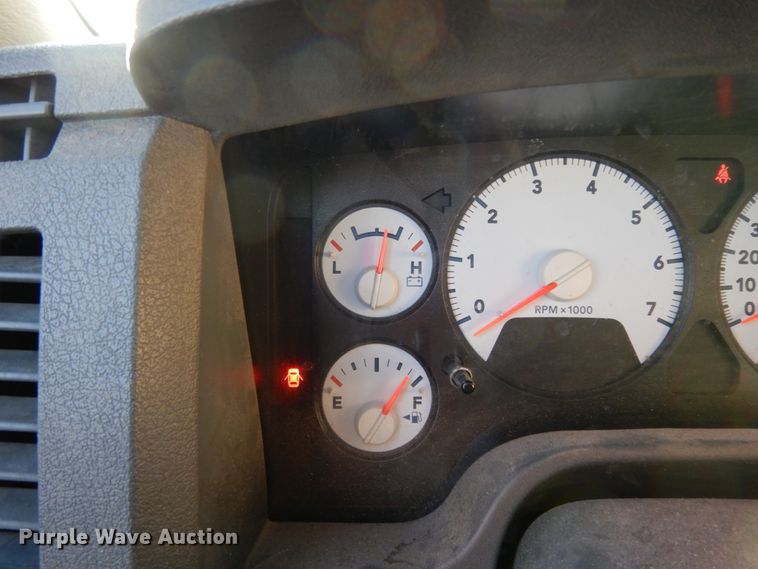 image for item DJ6739 2006 Dodge Ram 1500  Quad Cab pickup truck