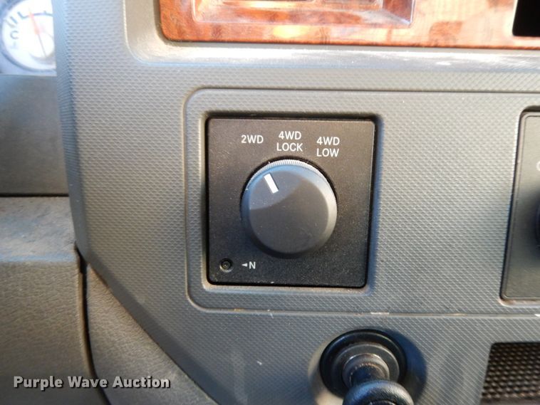 image for item DJ6739 2006 Dodge Ram 1500  Quad Cab pickup truck