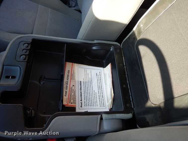 image for item DJ6739 2006 Dodge Ram 1500  Quad Cab pickup truck