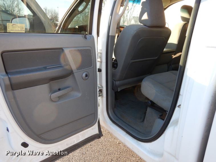 image for item DJ6739 2006 Dodge Ram 1500  Quad Cab pickup truck