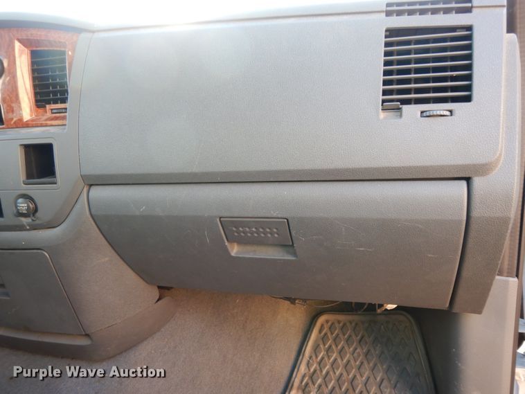 image for item DJ6739 2006 Dodge Ram 1500  Quad Cab pickup truck