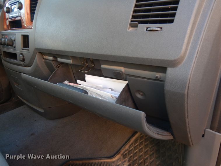 image for item DJ6739 2006 Dodge Ram 1500  Quad Cab pickup truck