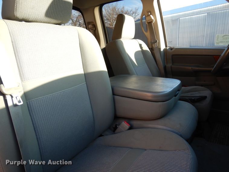 image for item DJ6739 2006 Dodge Ram 1500  Quad Cab pickup truck