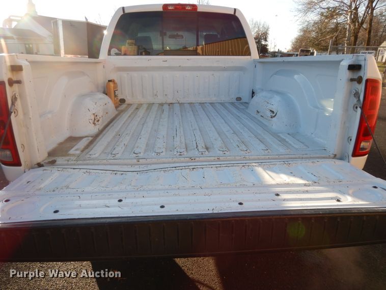 image for item DJ6739 2006 Dodge Ram 1500  Quad Cab pickup truck