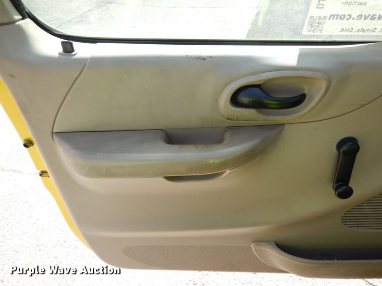 image for item DJ6742 2004 Ford F150  SuperCab pickup truck