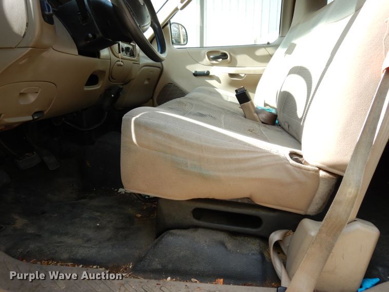 image for item DJ6742 2004 Ford F150  SuperCab pickup truck