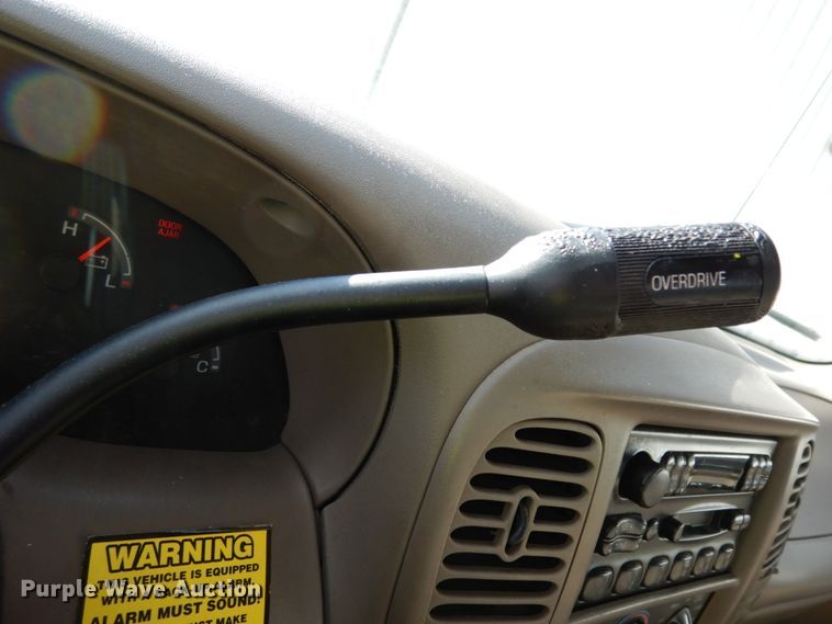 image for item DJ6742 2004 Ford F150  SuperCab pickup truck