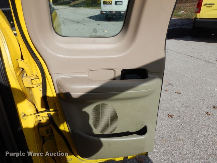 image for item DJ6742 2004 Ford F150  SuperCab pickup truck