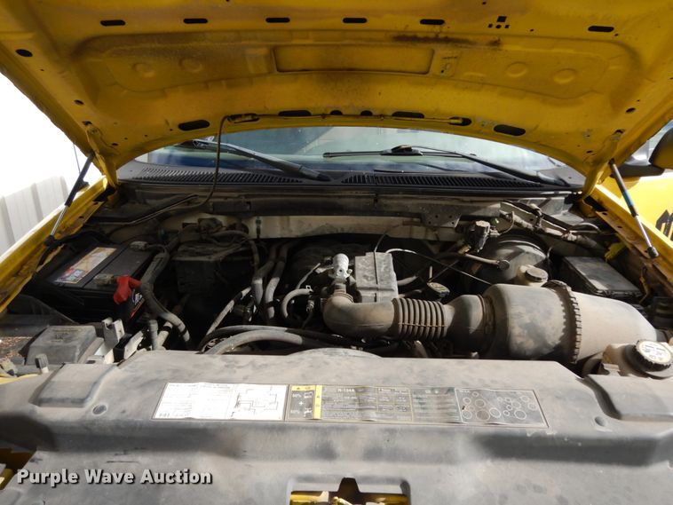 image for item DJ6742 2004 Ford F150  SuperCab pickup truck