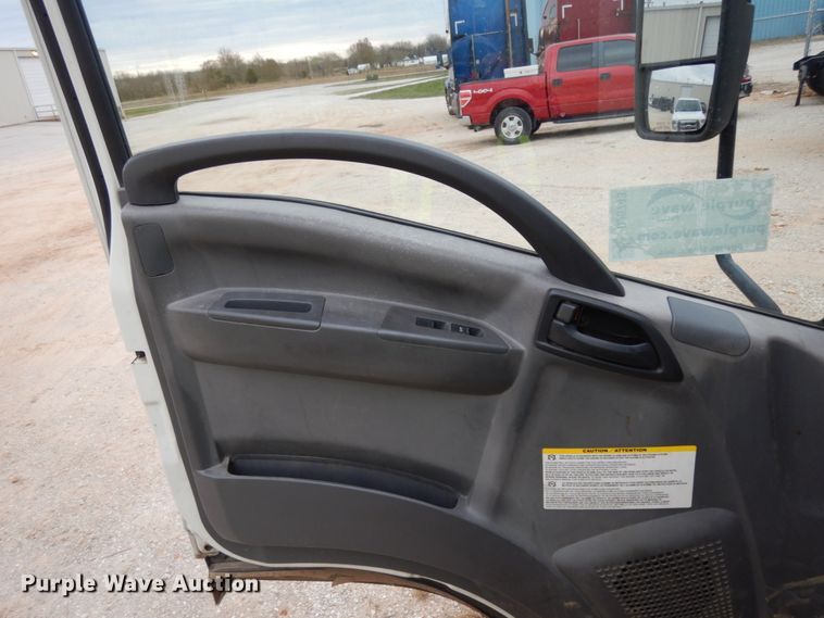 image for item DJ6743 2011 Isuzu NPR  box truck