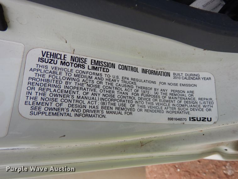 image for item DJ6743 2011 Isuzu NPR  box truck