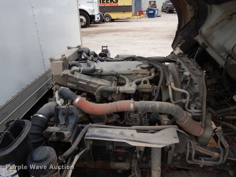 image for item DJ6743 2011 Isuzu NPR  box truck