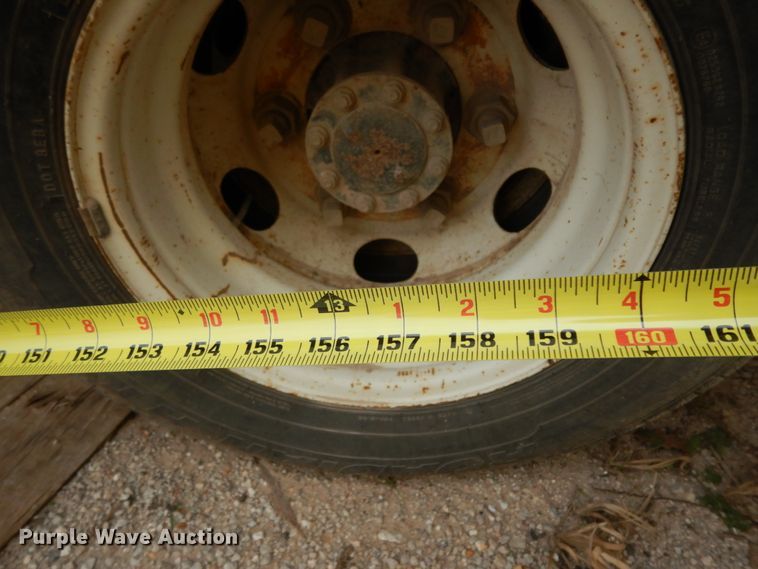 image for item DJ6743 2011 Isuzu NPR  box truck