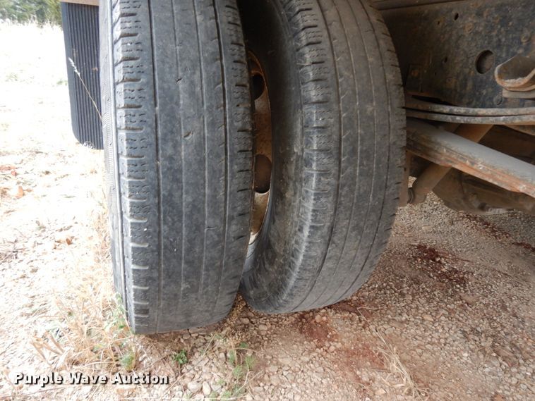 image for item DJ6743 2011 Isuzu NPR  box truck