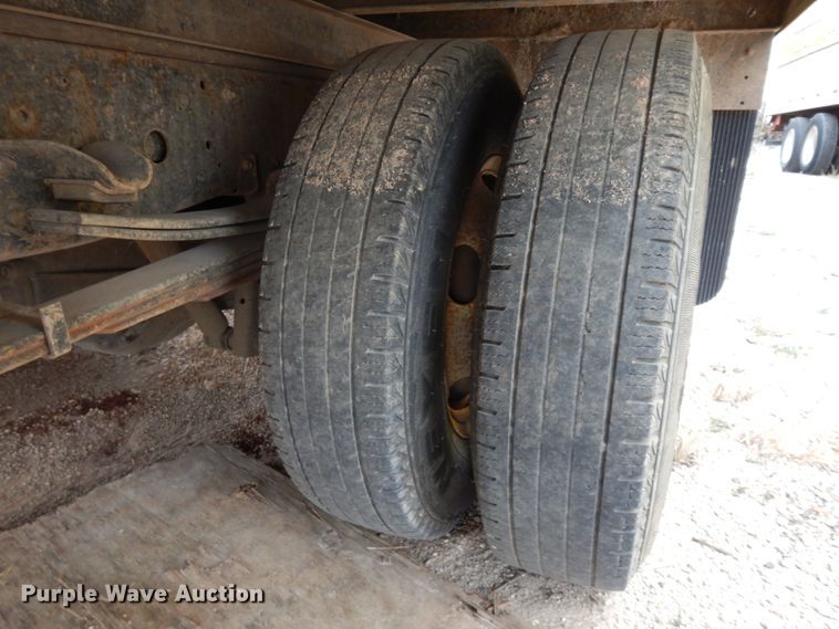 image for item DJ6743 2011 Isuzu NPR  box truck