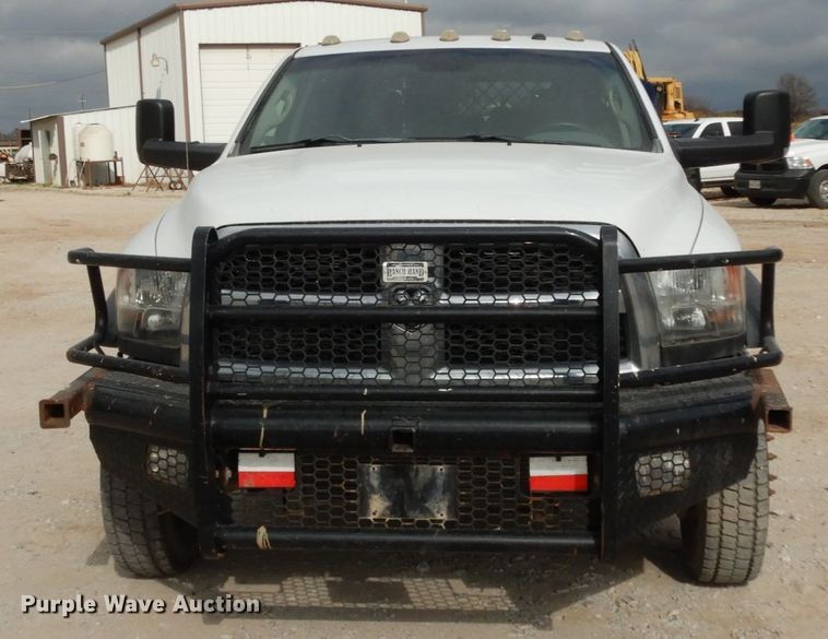 image for item DJ8081 2015 Dodge Ram 5500HD  Crew Cab flatbed truck