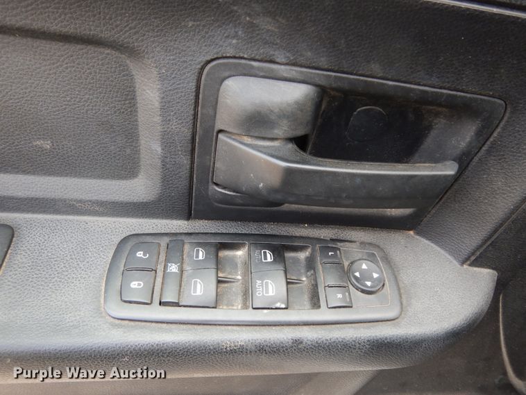 image for item DJ8081 2015 Dodge Ram 5500HD  Crew Cab flatbed truck