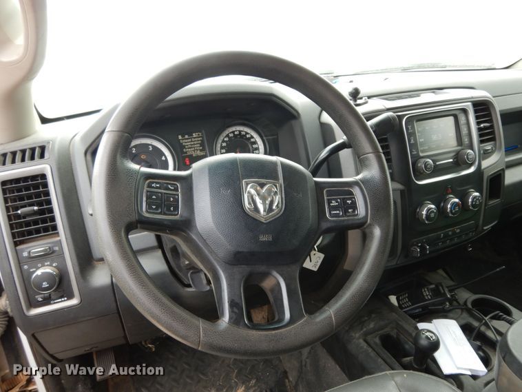 image for item DJ8081 2015 Dodge Ram 5500HD  Crew Cab flatbed truck