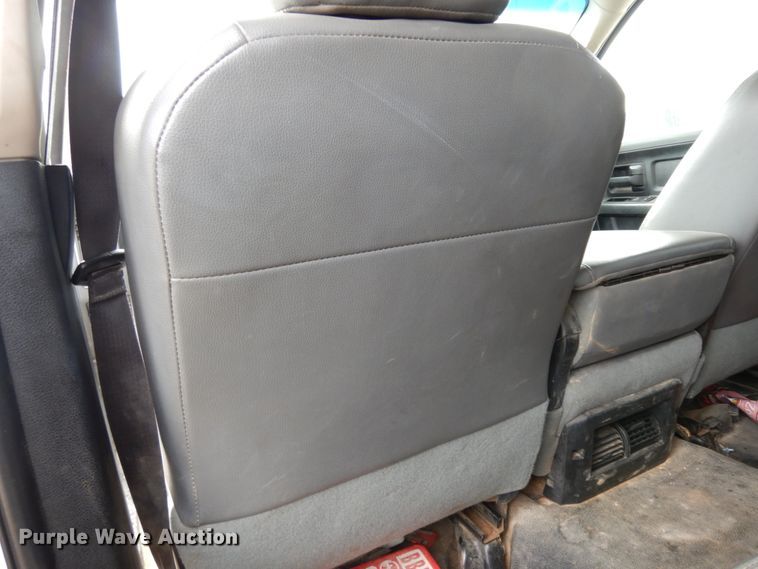 image for item DJ8081 2015 Dodge Ram 5500HD  Crew Cab flatbed truck