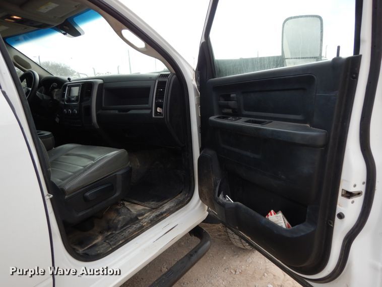 image for item DJ8081 2015 Dodge Ram 5500HD  Crew Cab flatbed truck