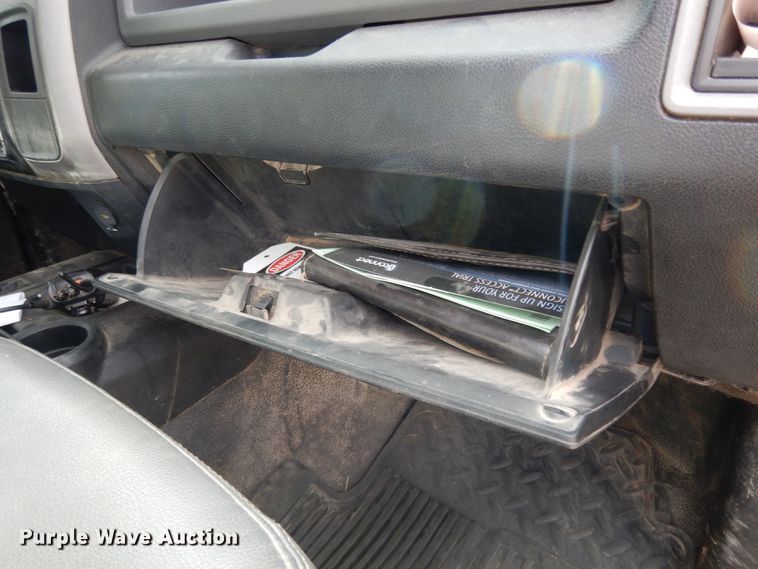 image for item DJ8081 2015 Dodge Ram 5500HD  Crew Cab flatbed truck