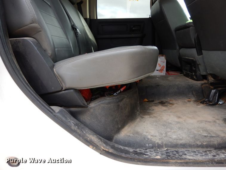 image for item DJ8081 2015 Dodge Ram 5500HD  Crew Cab flatbed truck