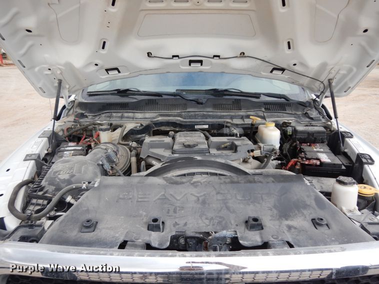 image for item DJ8081 2015 Dodge Ram 5500HD  Crew Cab flatbed truck