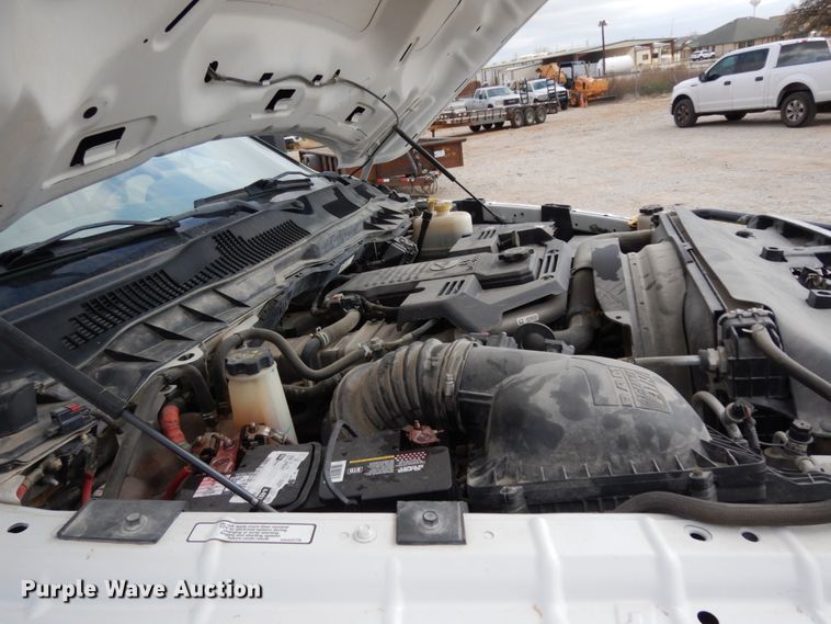 image for item DJ8081 2015 Dodge Ram 5500HD  Crew Cab flatbed truck