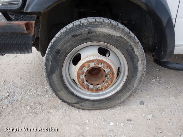 image for item DJ8081 2015 Dodge Ram 5500HD  Crew Cab flatbed truck