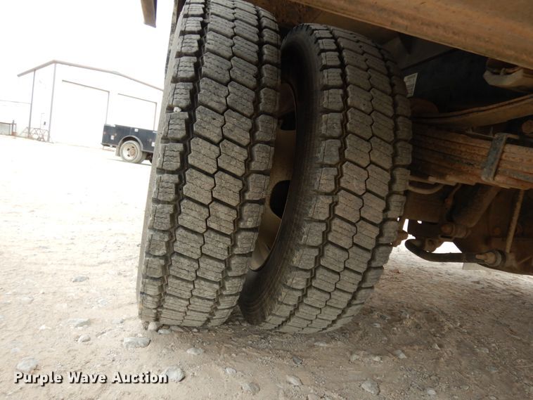 image for item DJ8081 2015 Dodge Ram 5500HD  Crew Cab flatbed truck