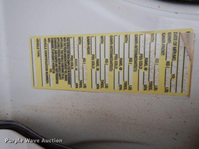 image for item DJ8081 2015 Dodge Ram 5500HD  Crew Cab flatbed truck