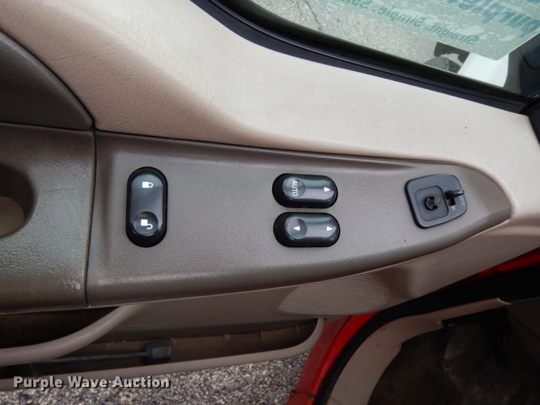 image for item DJ8123 2003 Ford F550 Super Duty  dump truck